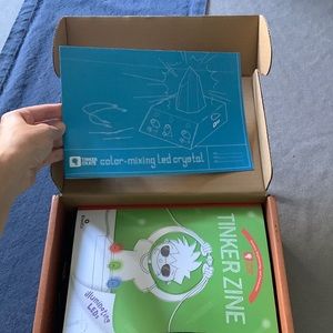 KiwiCo tinker crate- color mixing LED crystal